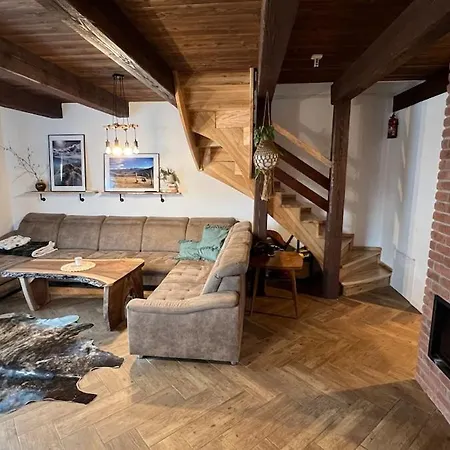 Evelin, Slovakia بيت للعطل